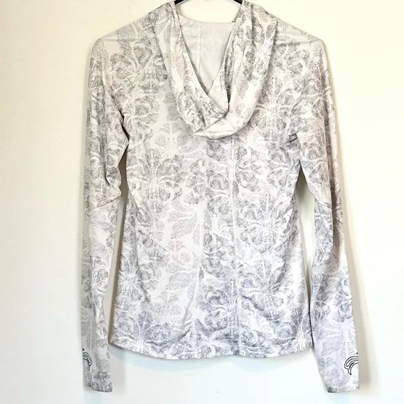REI White and Gray Patterned Hooded Long Sleeve - Size: Extra Small - Picture 9 of 9